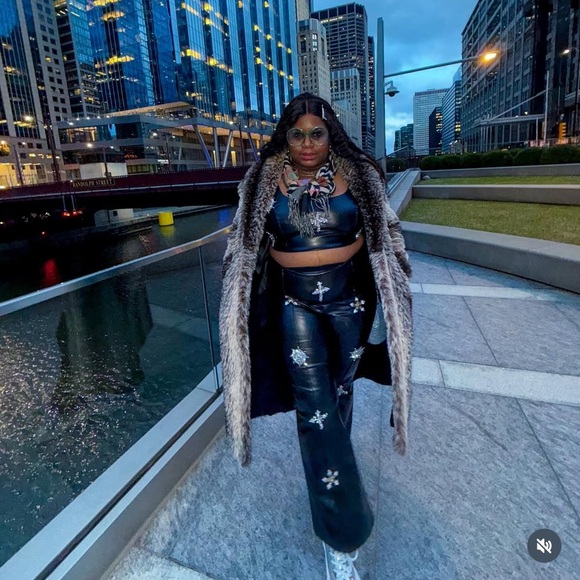 Black Embellished Faux Leather Women's Pant Set - 1X - Picture 5 of 5